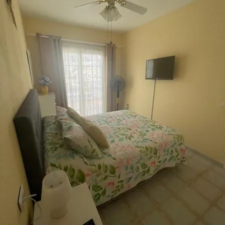 El Mirador Apartment *